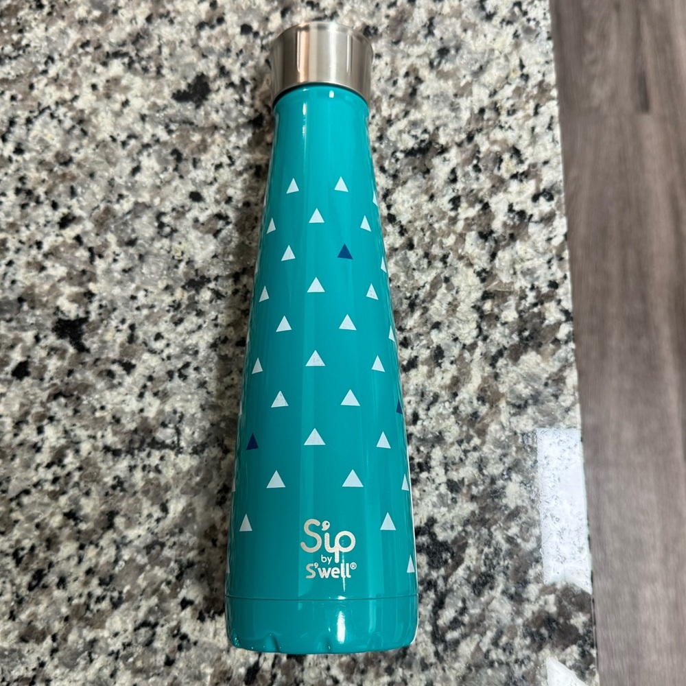 Sip by S’well 15oz Teal Geometric Triangles Water Bottle